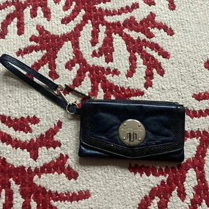 Elliot Lucca Clutch